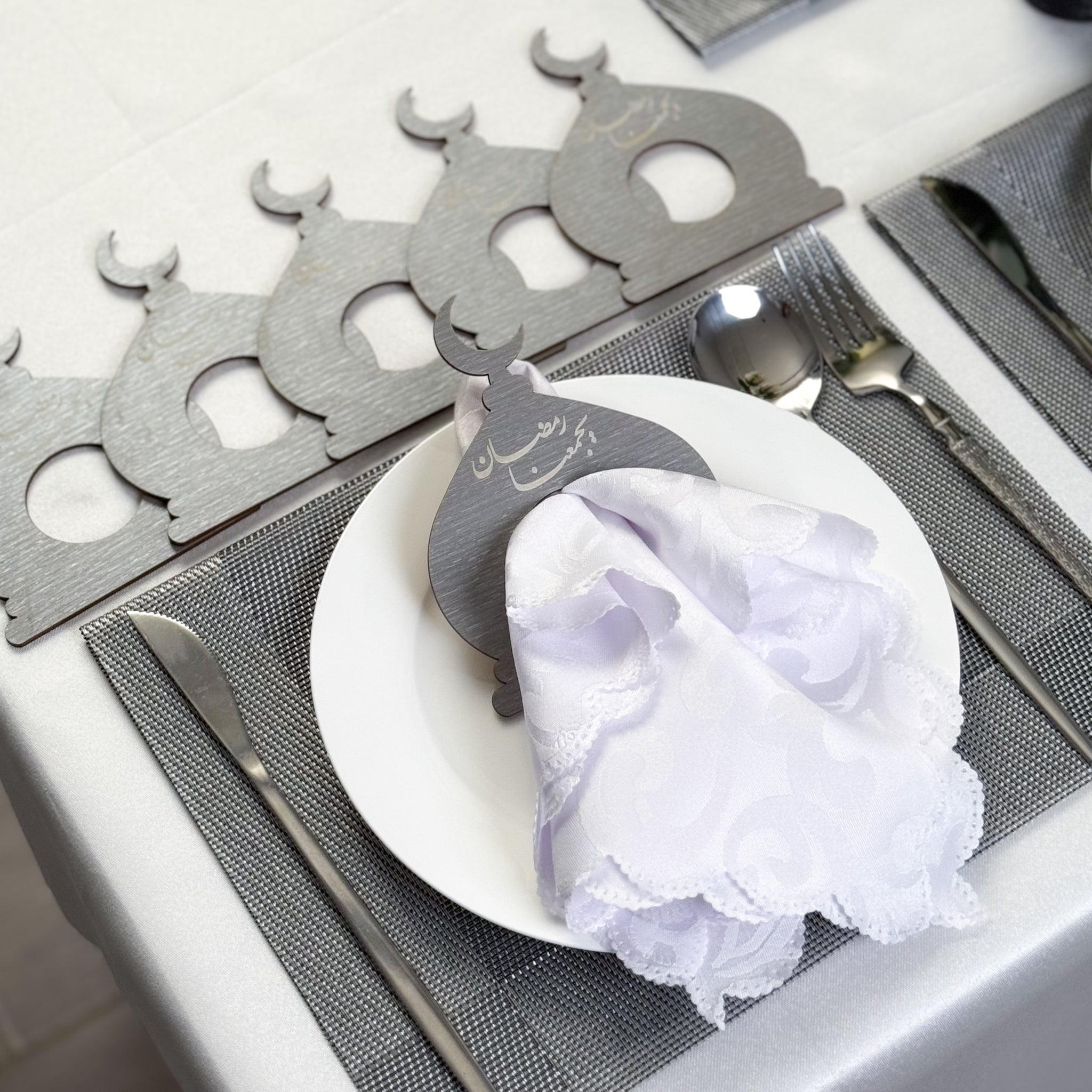 6 gray tissue and placemat holders