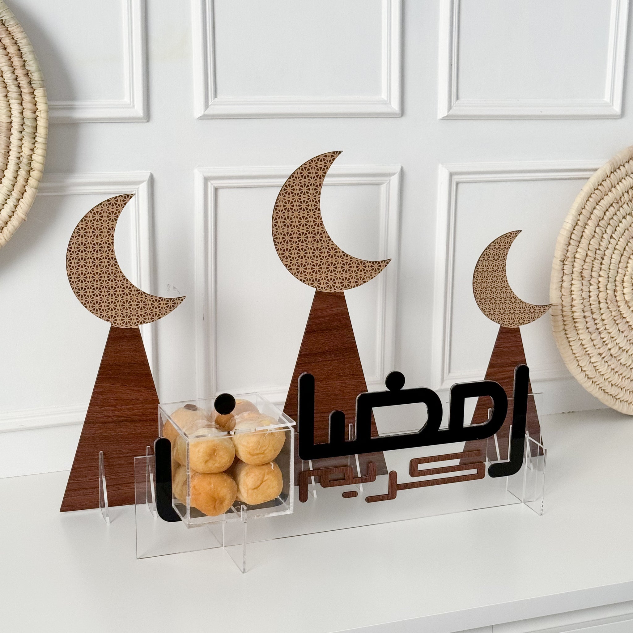 Tray + 3 Ramadan decorations