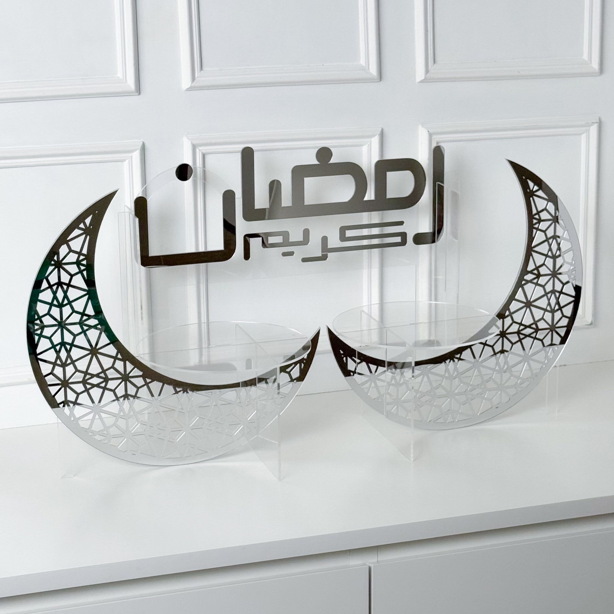 Crescent tray, number 2 + Ramadan Kareem decoration